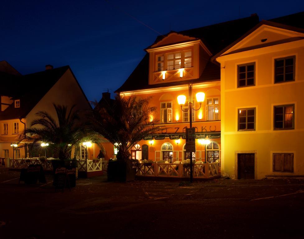 Bečov nad Teplou Penzion - Restaurant U Zamku מראה חיצוני תמונה