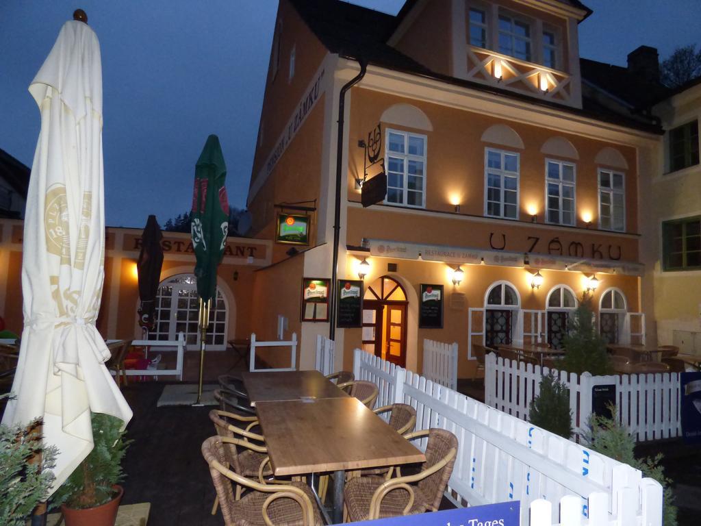 Bečov nad Teplou Penzion - Restaurant U Zamku מראה חיצוני תמונה